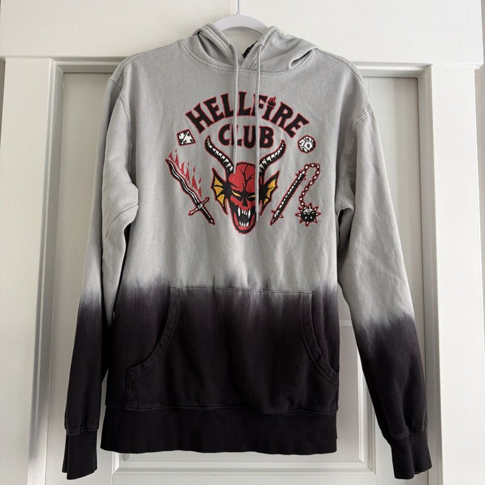Stranger Things Hellfire Club Men's Pullover Hoodie Medium